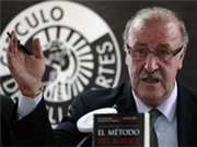 Bóng đá anh, ngoại hạng anh, lịch thi đấu euro 2012, Del Bosque là HLV xuất sắc nhất năm 2010 cấp độ ĐTQG 